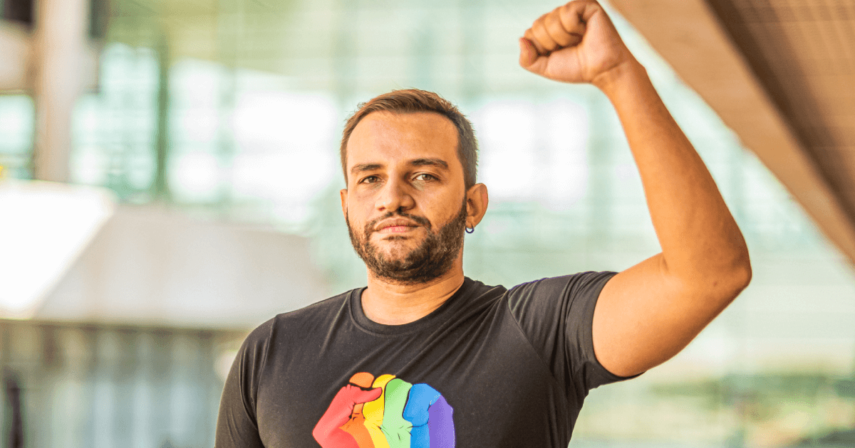 Fábio Felix denuncia Sikêra Jr. por LGBTIfobia